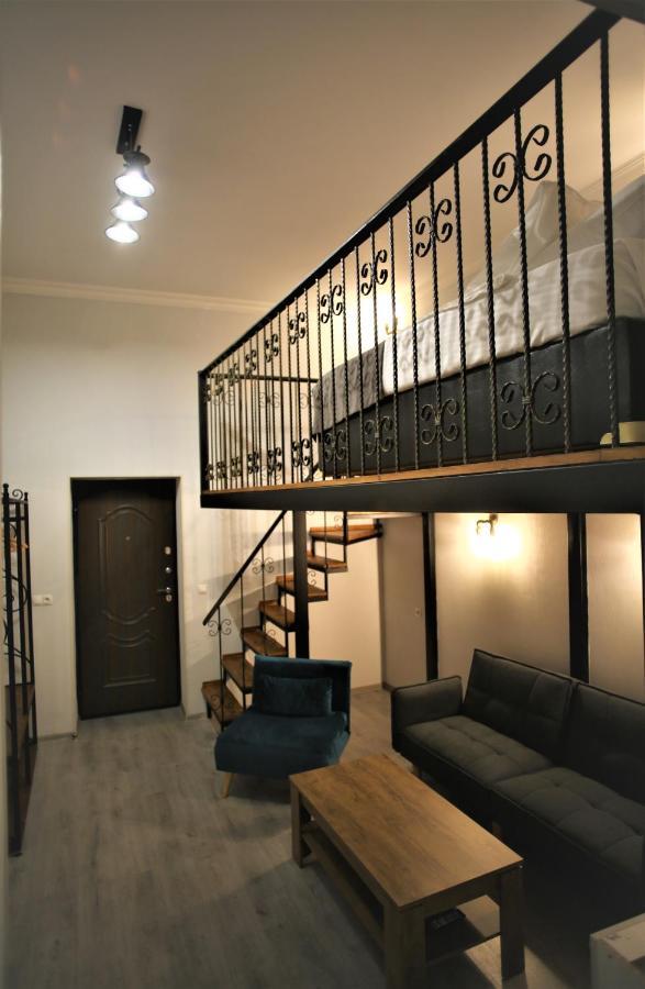 Love Home Tbilisi ภายนอก รูปภาพ